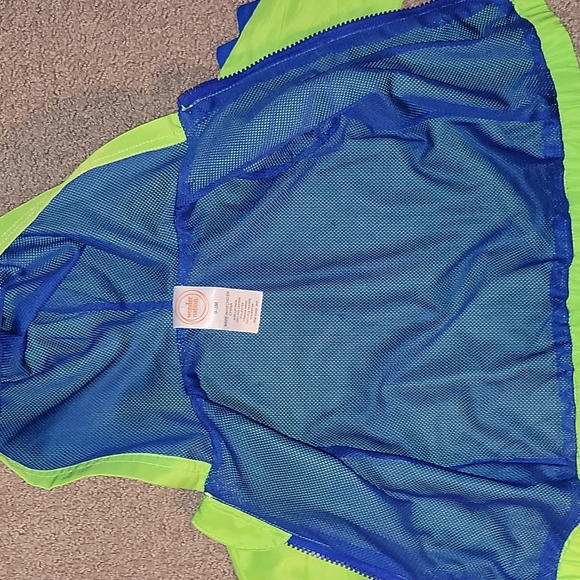 🦖 NWOT! 5/$25 Green Dinosaur Windbreaker/Rain Jacket Size 0-3M - Picture 2 of 6